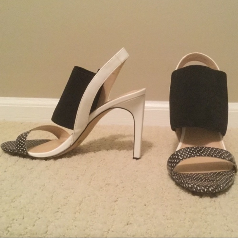 BCBG Black & Cream Pumps